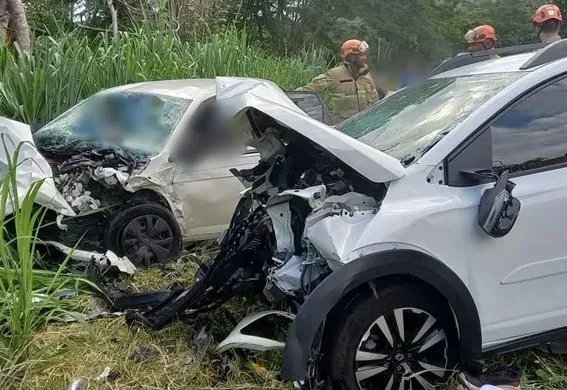Acidente com veículo da Prefeitura de Pirapetinga deixa quatro mortos em Itaperuna