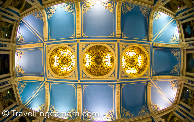 I love clicking beautiful roofs and this one is clicked at Lalitha Palace in Mysore. This was the roof of restaurant at Lalitha Palace.