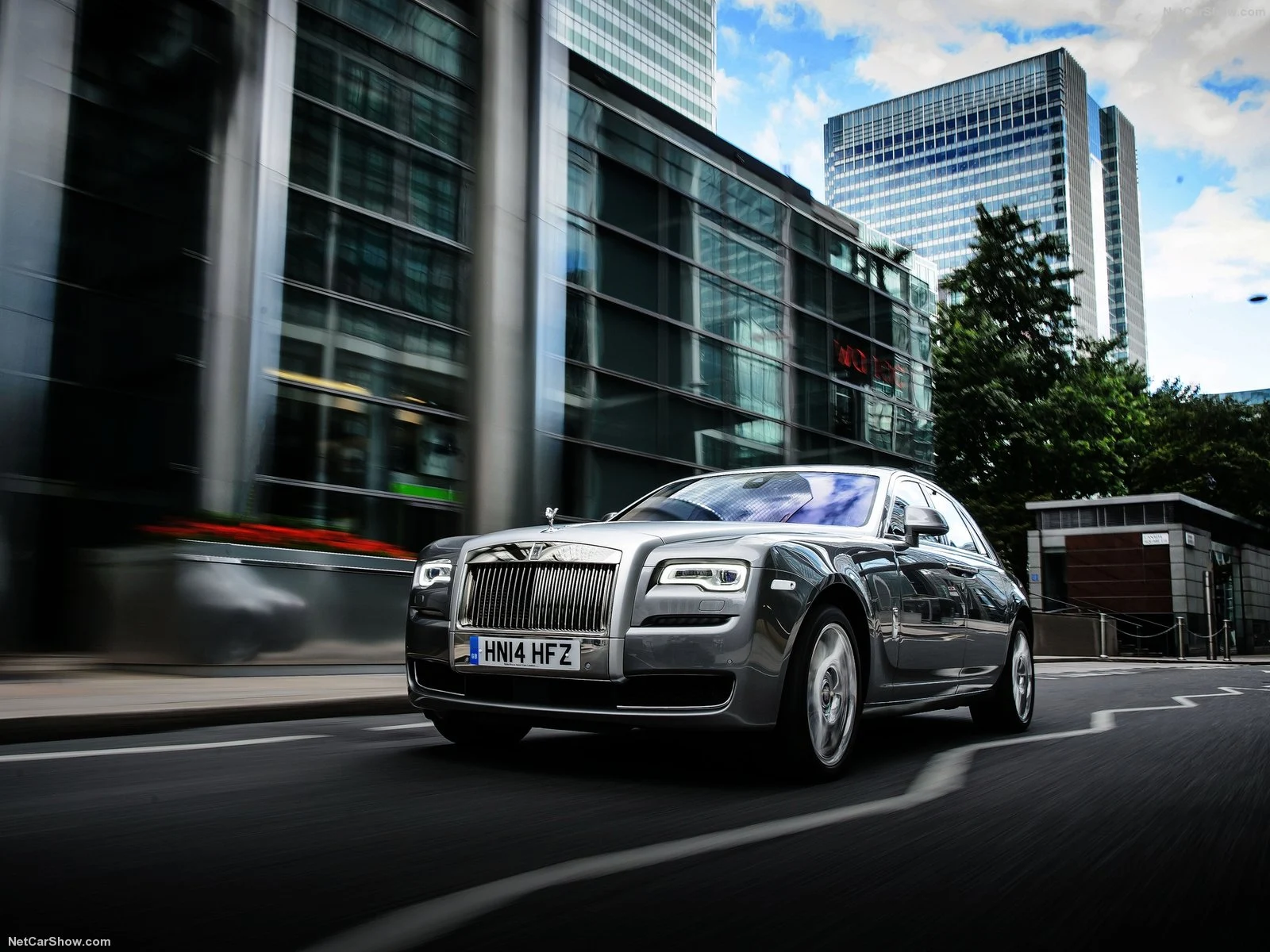 Hình ảnh xe ô tô Rolls-Royce Ghost Series II 2015 & nội ngoại thất