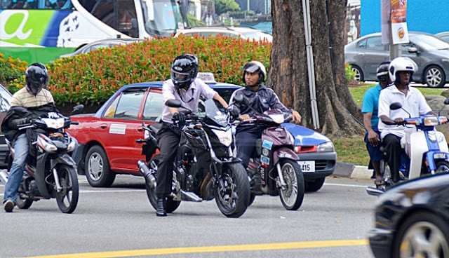 'Motosikal Kapcai Mungkin Bakal Dihalang Memasuki Pusat Bandar Kuala Lumpur' - Menteri Wilayah Persekutuan