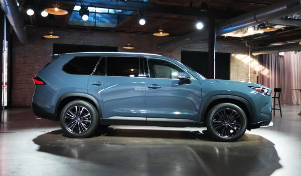 First Look,  2024 Toyota Grand Highlander