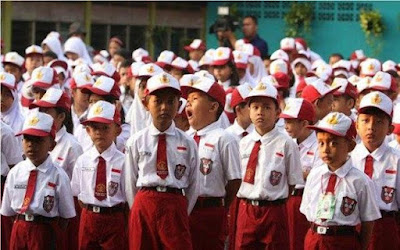 Kebijakan Sekolah Lima Hari Tidak Mengubah Struktur Kurikulum 2013