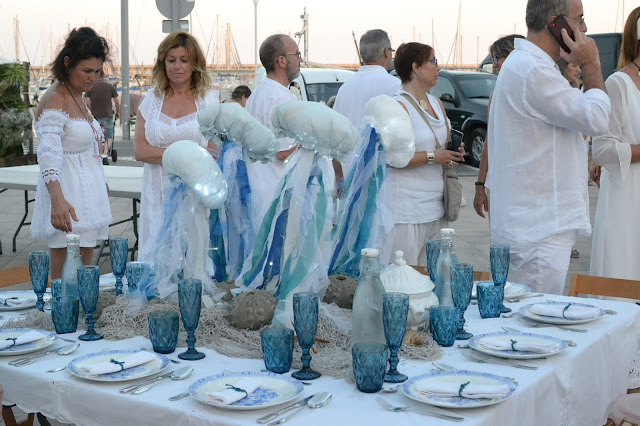 "Sopar en Blanc Mataró"