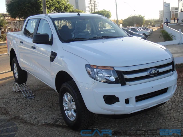 caminhonete Ranger 2013 - Ford - branca