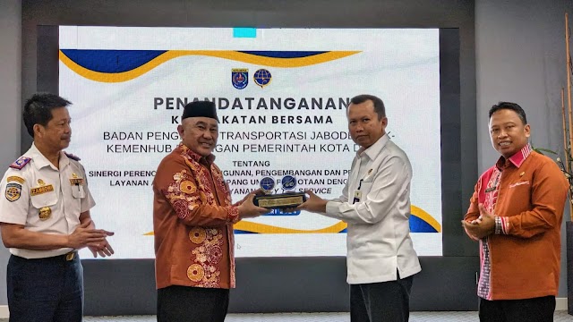 Motivasi Warga Gunakan Transportasi Publik. Pemkot Depok dan BPTJ Luncurkan Layanan Bus BTS