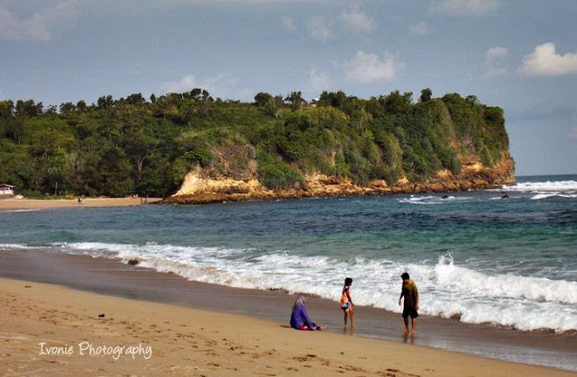 Pantai Tambakrejo, Blitar