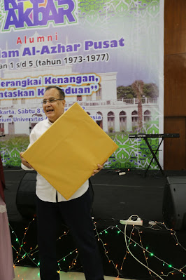 Alex dapat hadiah doorprieze