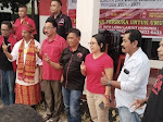 Makna Ayam Jantan Merah dan George Hadjoh  