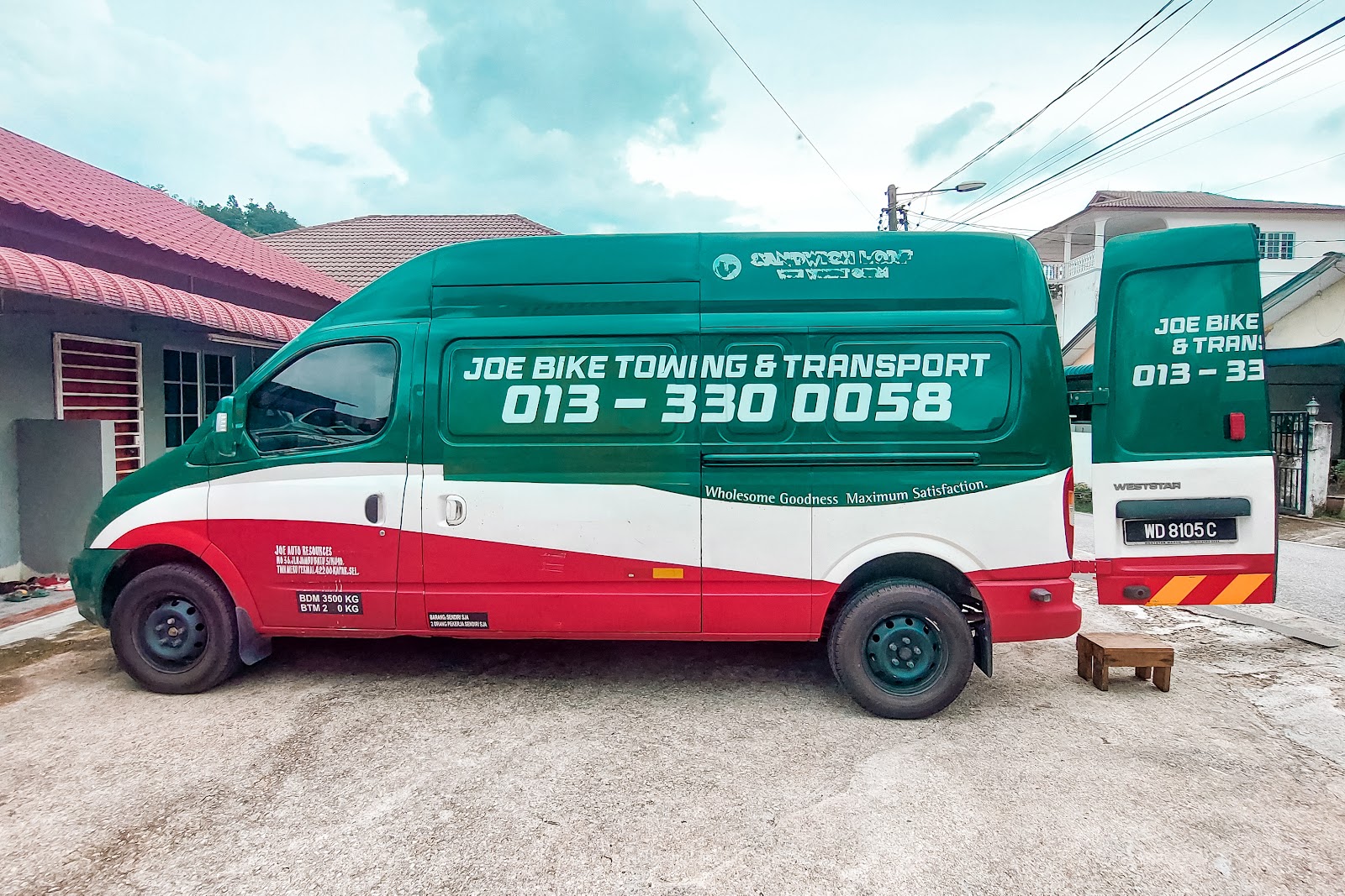 Perkhidmatan Penghantaran Motor Oleh Joe Bike Towing & Transport