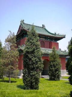Tempat Wisata di Beijing - The Temple of the Moon (Kuil Bulan) Beijing China
