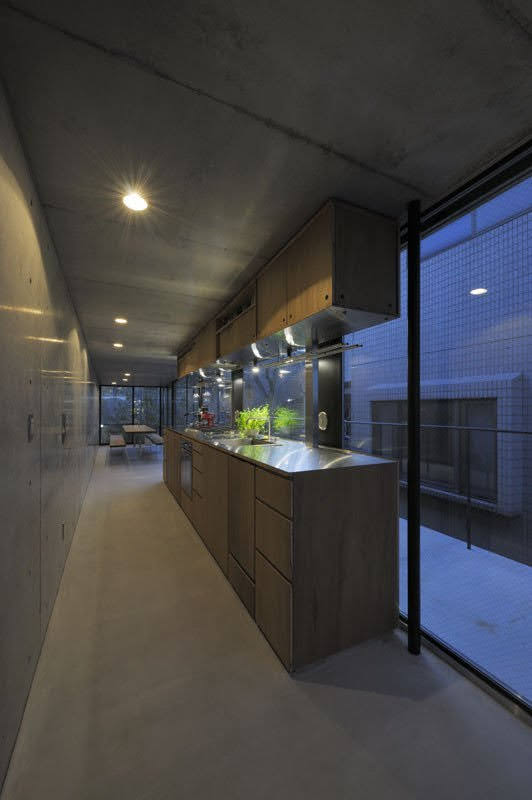 Casa en Takadanobaba - Florian Busch Architects