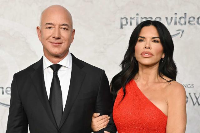 Jeff Bezos' Alleged Secret Relationship Revealed Hours After Announcing Divorce