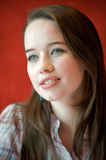 Anna Popplewell big teeth