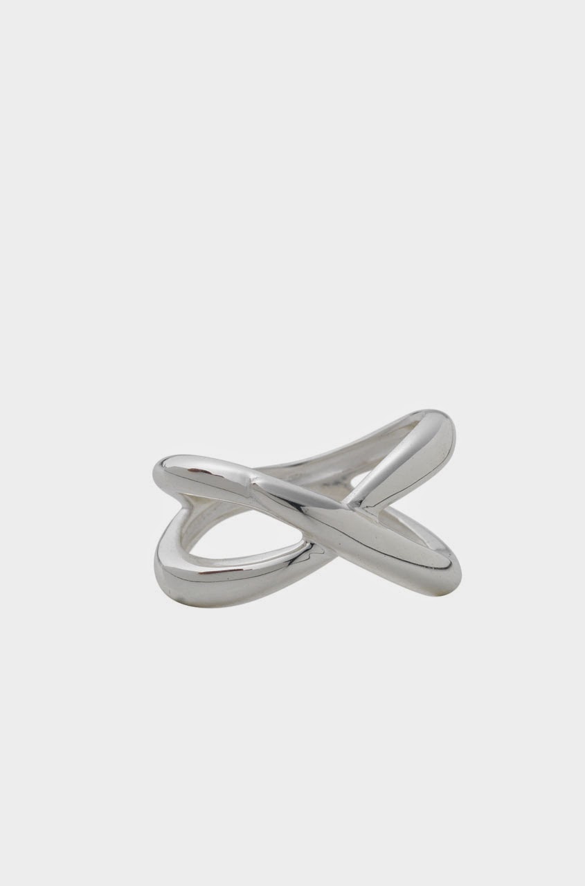 http://www.stelladot.com/shop/en_us/p/jewelry/rings/rings-all/odette-ring-silver
