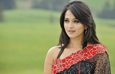 Anushka shetty beautiful black saree stills wallpapers