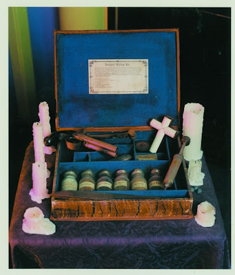 Vampire killing kit Seen On www.coolpicturegallery.net