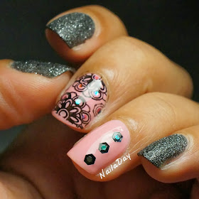 NailaDay: Zoya Dahlia and Confetti Dance Party Pink skittlette