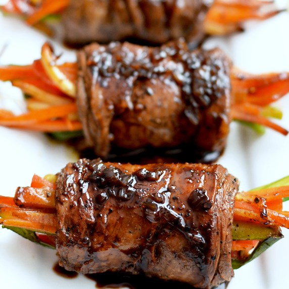 BALSAMIC GLAZED STEAK ROLLS #HealthyFood #Veggies