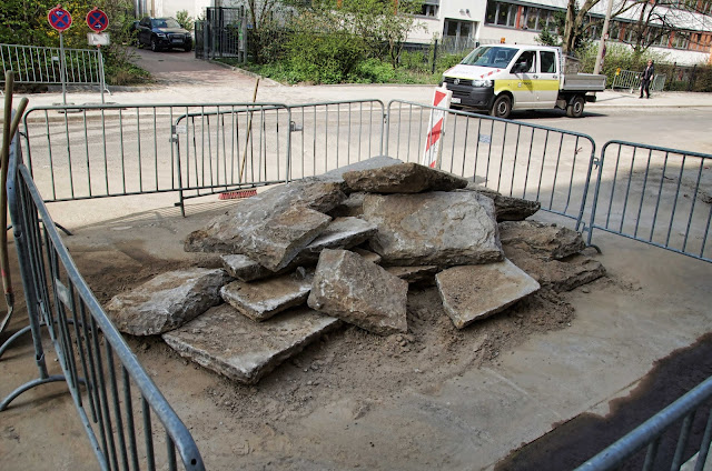 Baustelle Straßenbauarbeiten, Templiner Straße und Schwedter Straße, 10119 Berlin, 03.04.2014