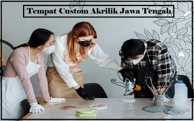 Tempat Custom Akrilik