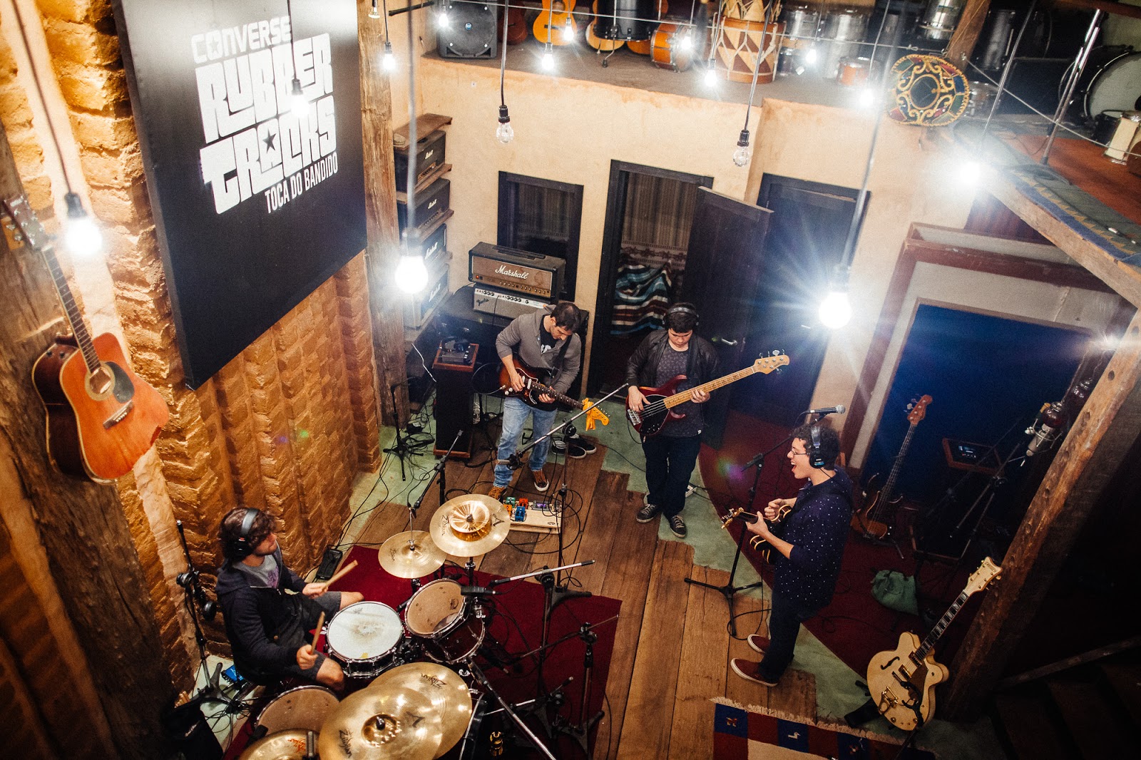 Toca do Bandido, o templo sagrado de Capone, na Converse Rubber Tracks