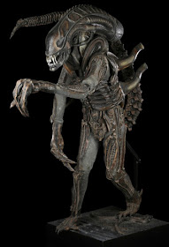 Xenomorph creature suit Aliens