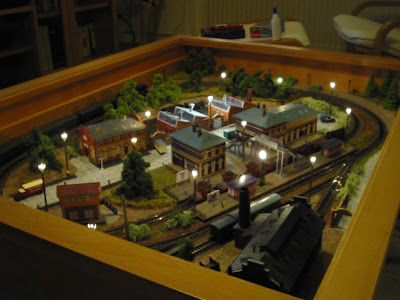 Train Tables on Steffen Builds A Model Train Inside His Ikea Coffee Table  Vinninga