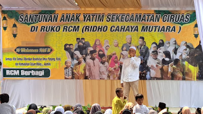 Ruko RCM Berbagi Kebahagiaan Bagikan Santunan Kepada Anak Yatim Piatu Sekecamatan Ciruas