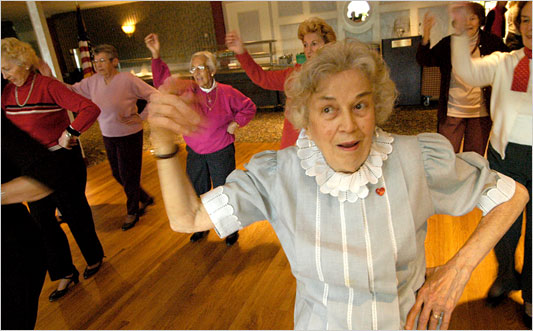 pictures of old people dancing