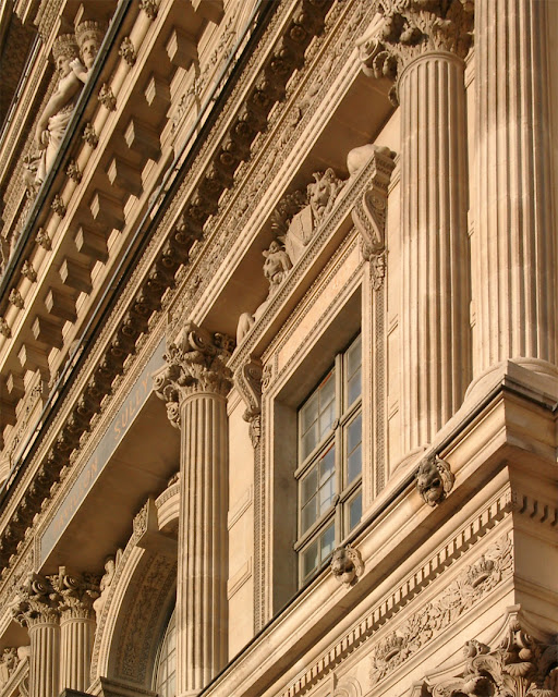 Pavillon Sully at sunset, Musée du Louvre, Paris