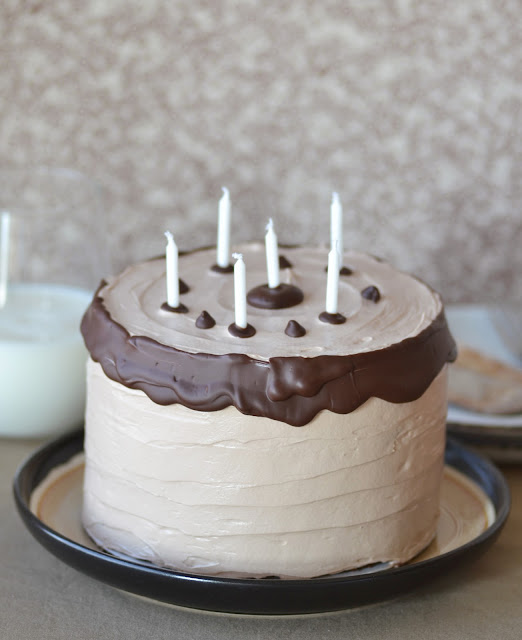 hazelnut Building Buttercream  Cake &   buttercream Hazelnut to make Chocolate Birthday how