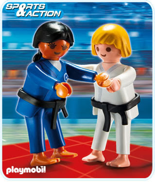 Dues judoques de Playmobil