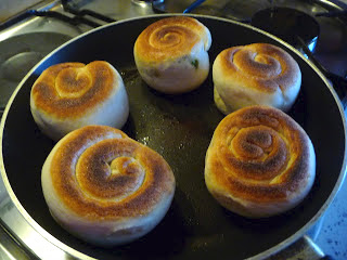 PANIFICADORA CARACOLAS DE PAN DE AJETES COMIDA CALLEJERA TAIWAN HARINA COMUN HARINA DE REPOSTERIA ACEITE DE SESAMO