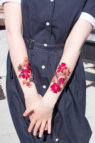 Unleash Your Inner Flower Child With These Lovely Dried Flower Tattoos