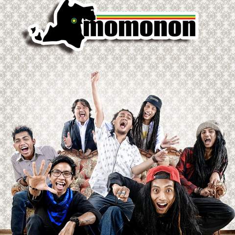 Lirik Lagu Momonon - Amelia