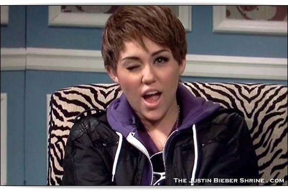 justin bieber 2011 pictures with new. new justin bieber 2011 pics.