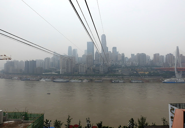 Cable Car Across Yangtze River