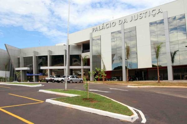 DIAMANTINO: TJ decreta indisponibilidade de bens de ex-prefeito