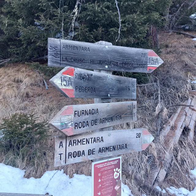 santuario santa croce prati di armentare alta badia inverno neve ciaspole