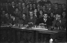 Simultáneas de Arturito Pomar en Lérida el 17 de abril de 1946 (22)