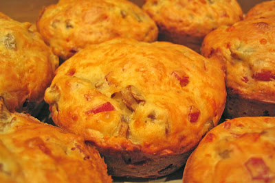 Sonkás-gombás-sajtos muffin