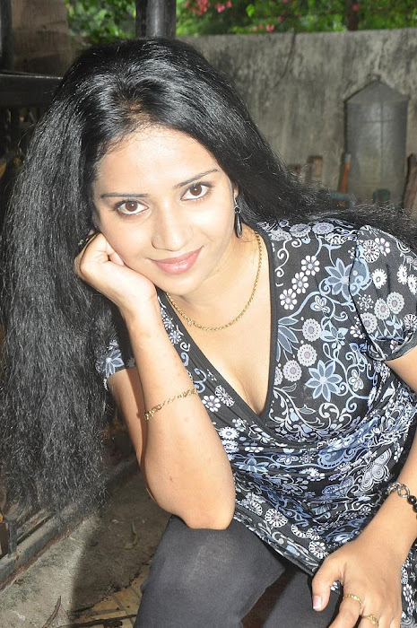 muthu nagaram movie onlocation actress pics