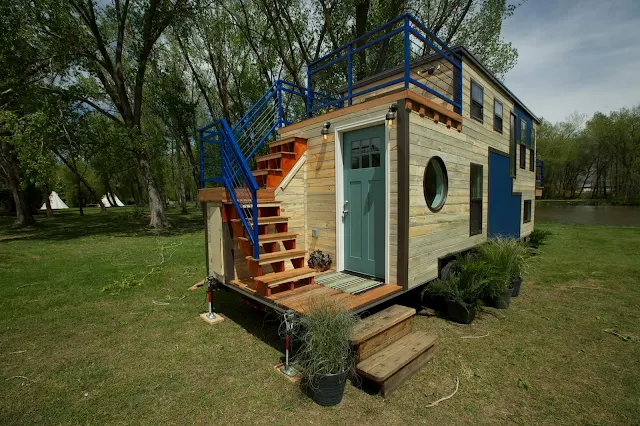 Tiny Ski House