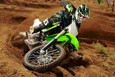 2011 Kawasaki KX 450F motocross rider