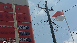 Bendera Merah Putih Robek Terpampang di Pertamina Sidomulyo Lamsel