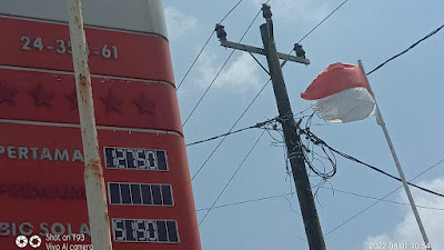 Bendera Merah Putih Robek Terpampang di Pertamina Sidomulyo Lamsel