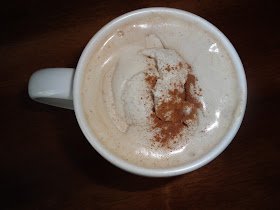 alt="pumpkin spice latte"
