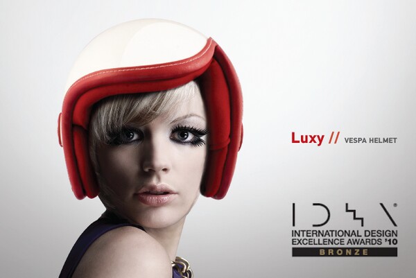 Mozquitoo  Luxy Vespa Helmet