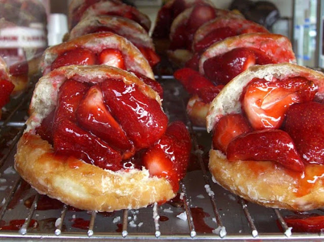 How To Make Loaded Strawberry Donuts at Home