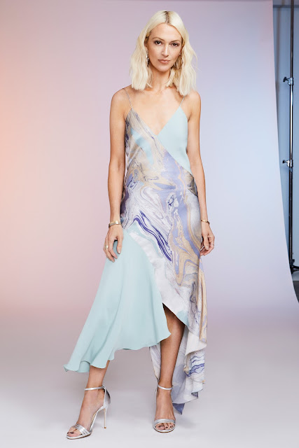 Cushnie-RTW-2020 #ToyasTales #cushnie #summeroutfits #pastel #neutral https://toyastales.blogspot.com/2020/06/straight-from-runway-my-faves-from.html